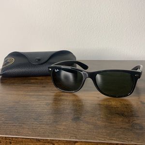 Ray Ban New Wayfarer Sunglasses